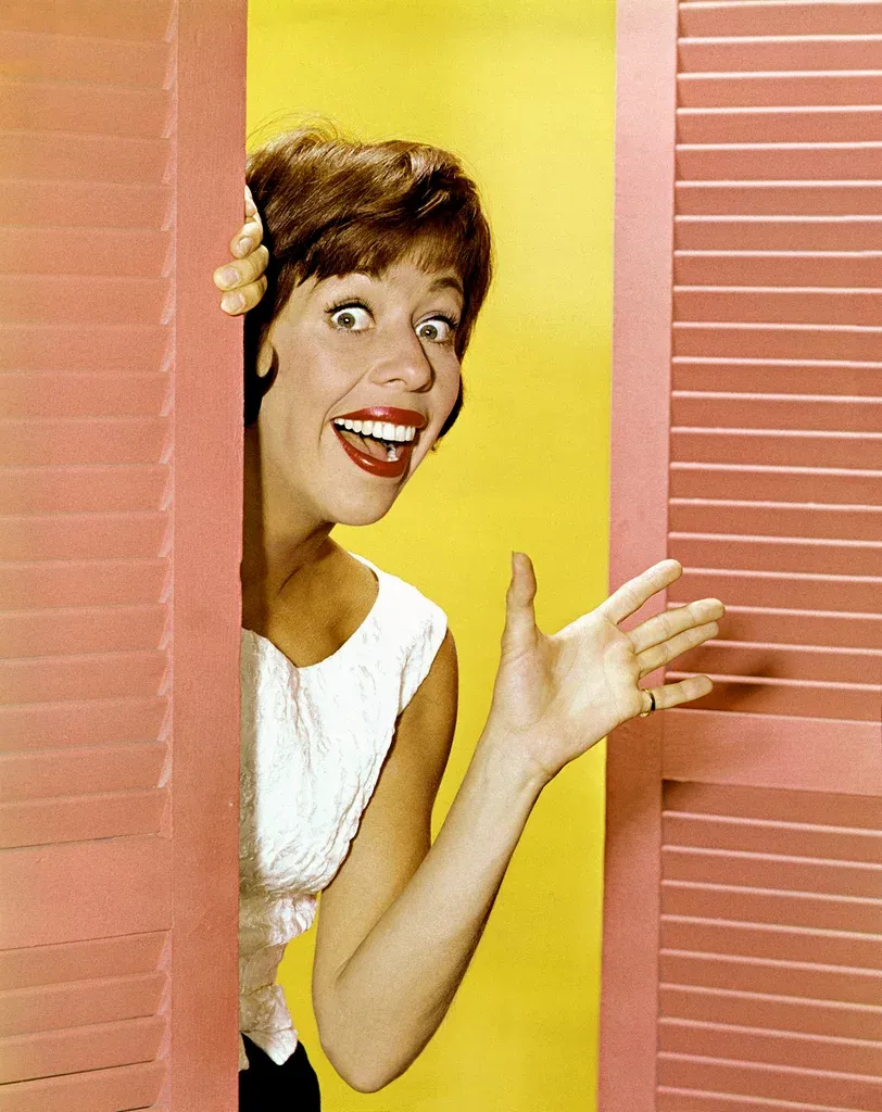 These Carol Burnett Bloopers Will Have You in Stitches!